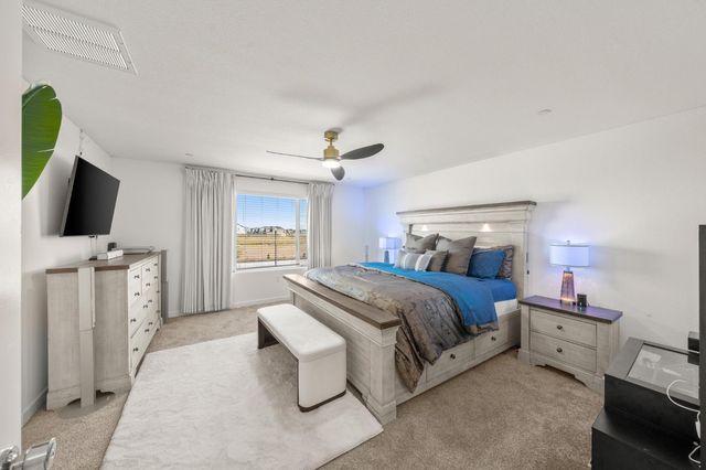 8488 Anker Way, Elk Grove, CA 95757