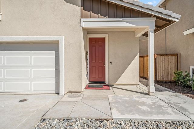 8488 Anker Way, Elk Grove, CA 95757