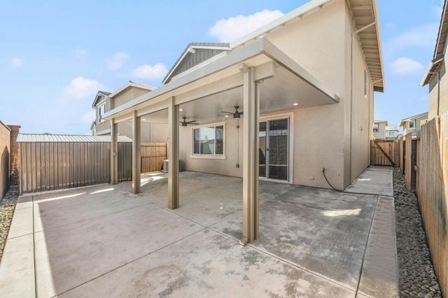 8488 Anker Way, Elk Grove, CA 95757