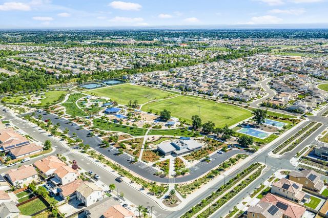 8488 Anker Way, Elk Grove, CA 95757