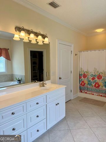 115 Spring Lake Circle, Brunswick, GA 31525