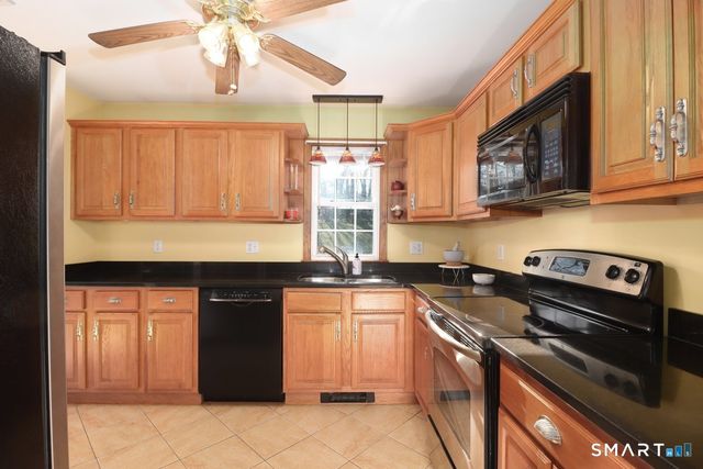 21 Rolling Glen Drive, New Milford, CT 06776