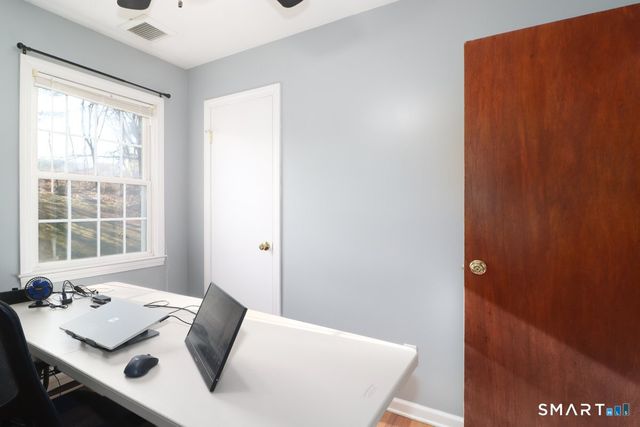 21 Rolling Glen Drive, New Milford, CT 06776