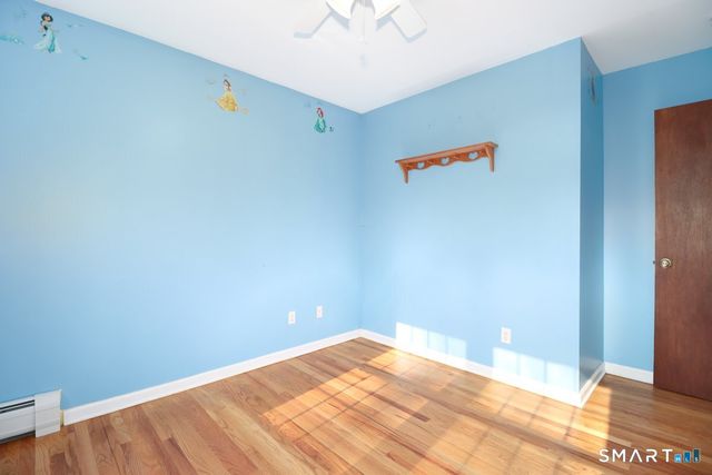 21 Rolling Glen Drive, New Milford, CT 06776