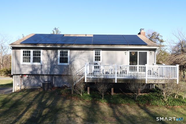 21 Rolling Glen Drive, New Milford, CT 06776