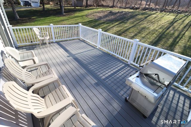 21 Rolling Glen Drive, New Milford, CT 06776