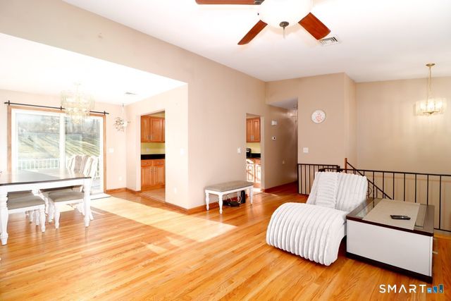 21 Rolling Glen Drive, New Milford, CT 06776