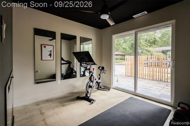 10300 Oak Park Boulevard, Oak Park, MI 48237