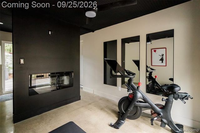 10300 Oak Park Boulevard, Oak Park, MI 48237
