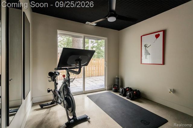 10300 Oak Park Boulevard, Oak Park, MI 48237