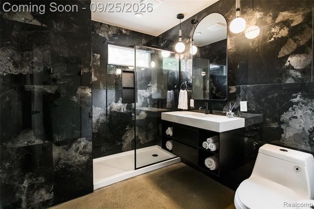 10300 Oak Park Boulevard, Oak Park, MI 48237