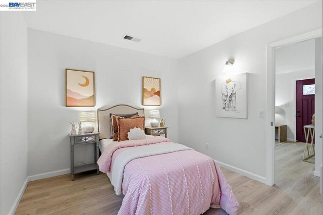 7447 7447 Tamarack Dr, Dublin, CA 94568