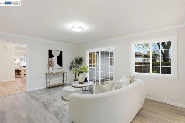 7447 7447 Tamarack Dr, Dublin, CA 94568