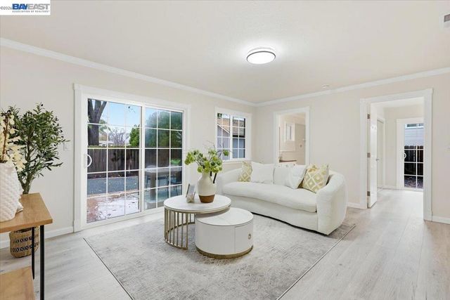 7447 7447 Tamarack Dr, Dublin, CA 94568