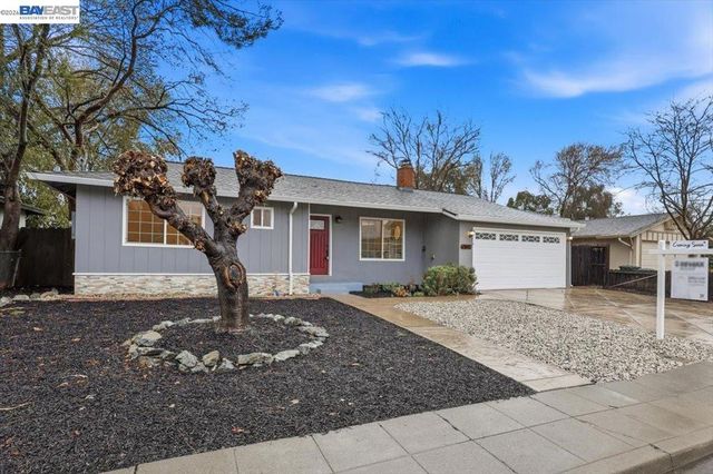 7447 7447 Tamarack Dr, Dublin, CA 94568