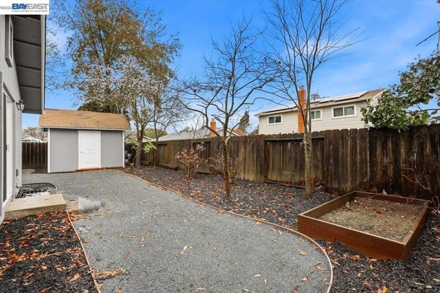 7447 7447 Tamarack Dr, Dublin, CA 94568