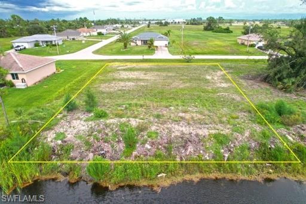 3810 NE 17th AVE, CAPE CORAL, FL 33909 — photo 5