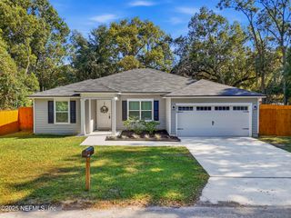 13757 HOLLINGS Street, Jacksonville, FL 32218