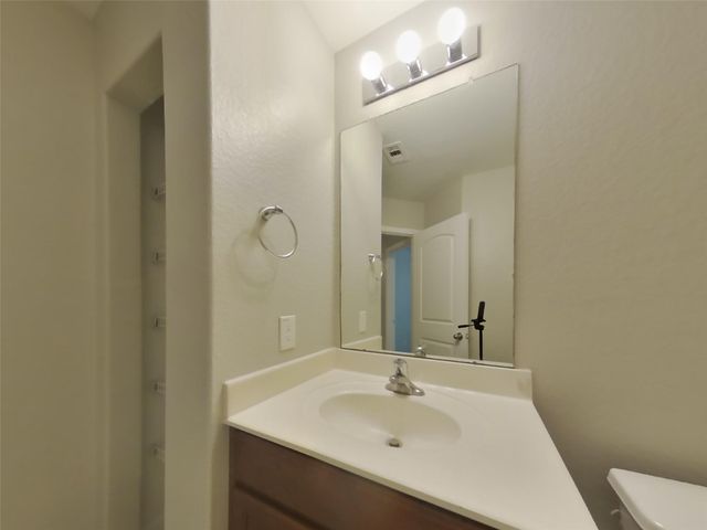 317 Summer Horse Drive, La Marque, TX 77568