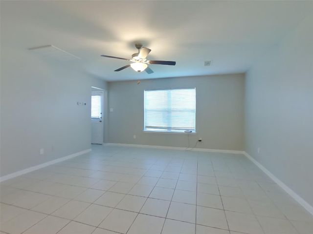 317 Summer Horse Drive, La Marque, TX 77568