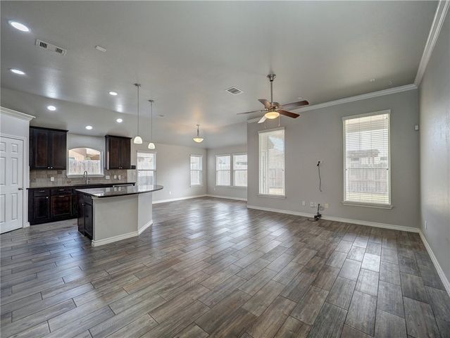 7826 Fort Griffen Dr, Corpus Christi, TX 78414