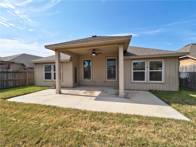 7826 Fort Griffen Dr, Corpus Christi, TX 78414