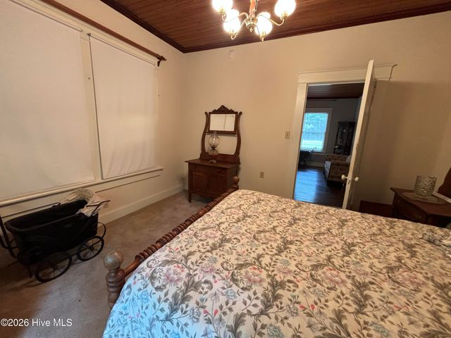 3260 Herrings Chapel Road, Burgaw, NC 28425