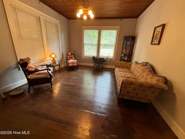 3260 Herrings Chapel Road, Burgaw, NC 28425