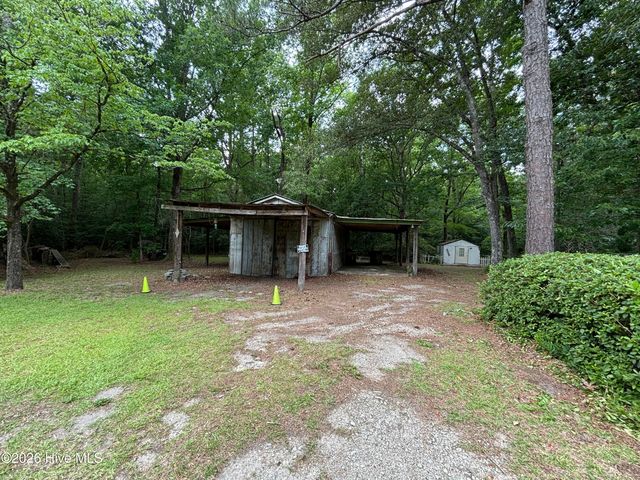 3260 Herrings Chapel Road, Burgaw, NC 28425