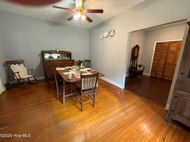 3260 Herrings Chapel Road, Burgaw, NC 28425