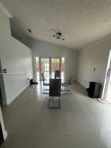 14952 SW 75th Ter, Miami, FL 33193