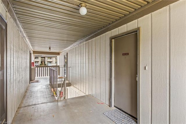 2250 Sunderland Road 29B, Winston-salem, NC 27103