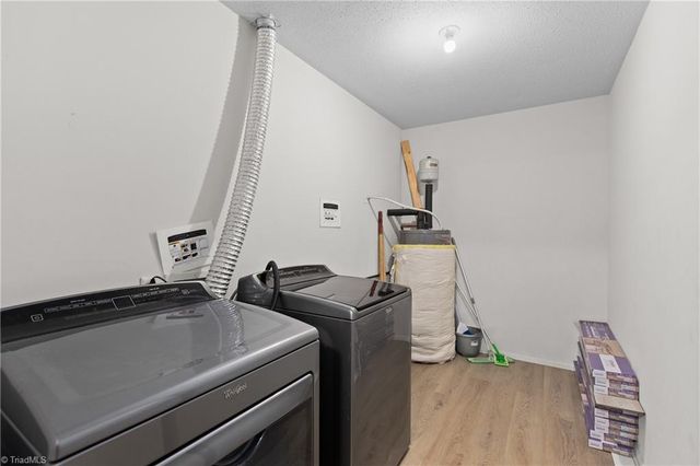 2250 Sunderland Road 29B, Winston-salem, NC 27103