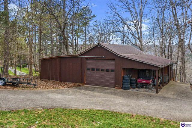 122 Pineland Lane, Brandenburg, KY 40108