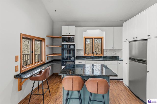 122 Pineland Lane, Brandenburg, KY 40108