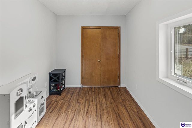 122 Pineland Lane, Brandenburg, KY 40108