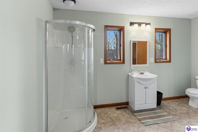 122 Pineland Lane, Brandenburg, KY 40108