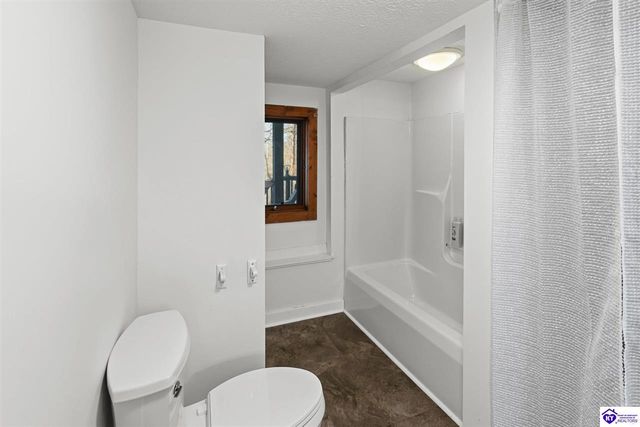 122 Pineland Lane, Brandenburg, KY 40108