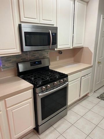 6043 Pennworth Lane, Houston, TX 77084