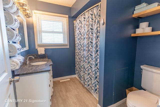 1600 Hotchkiss Road, Williams Twp, MI 48623