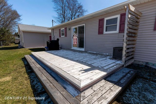 1600 Hotchkiss Road, Williams Twp, MI 48623