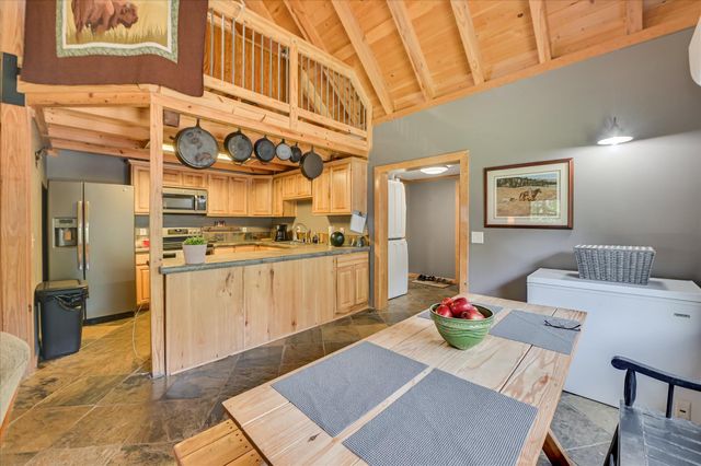 196 Brodie Hall Road, Wagener, SC 29164