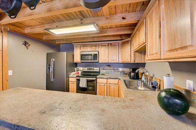 196 Brodie Hall Road, Wagener, SC 29164