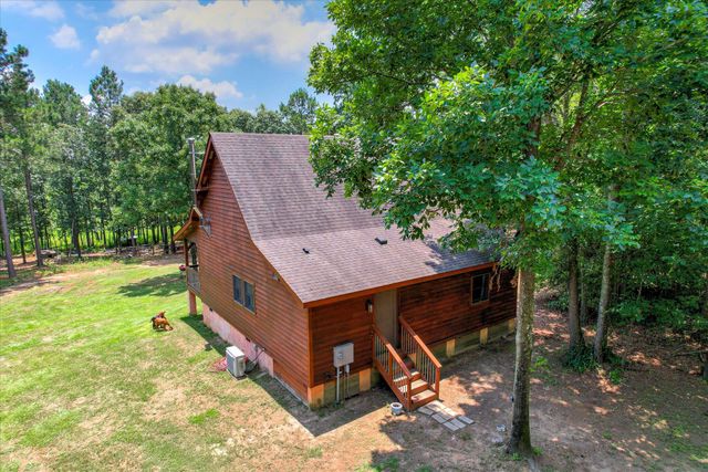 196 Brodie Hall Road, Wagener, SC 29164