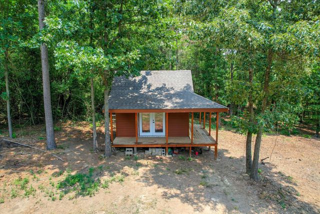 196 Brodie Hall Road, Wagener, SC 29164