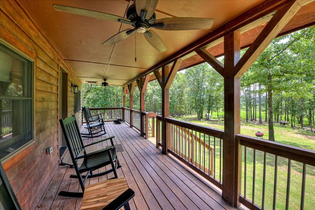 196 Brodie Hall Road, Wagener, SC 29164
