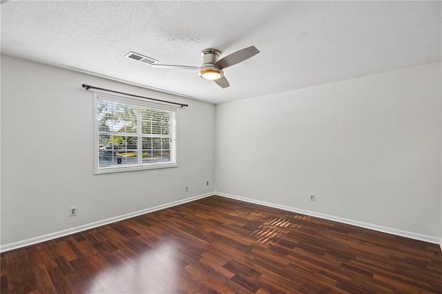 6900 Roswell Road B5, Sandy Springs, GA 30328