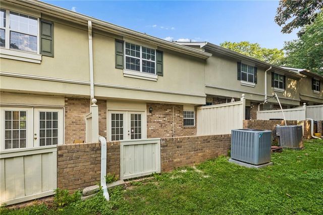 6900 Roswell Road B5, Sandy Springs, GA 30328