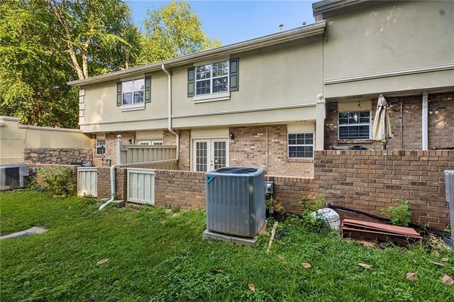 6900 Roswell Road B5, Sandy Springs, GA 30328