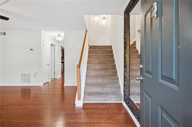 6900 Roswell Road B5, Sandy Springs, GA 30328